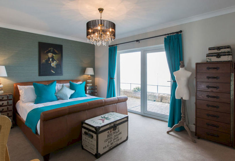 Hotel No Man's Fort 1