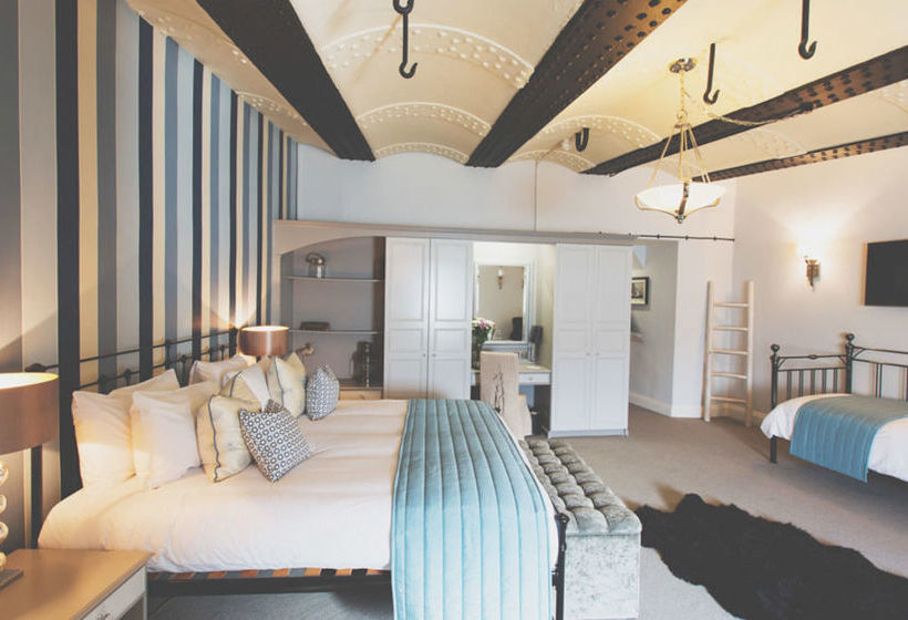 Hotel No Man's Fort 5