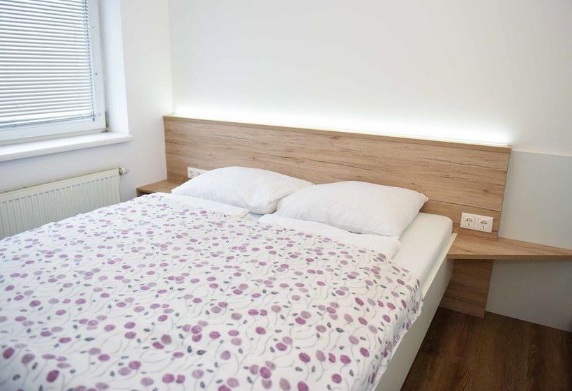 Schoenbrunn Design By Welcome2vienna