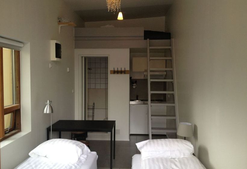 Pension Gallery Central Guesthouse