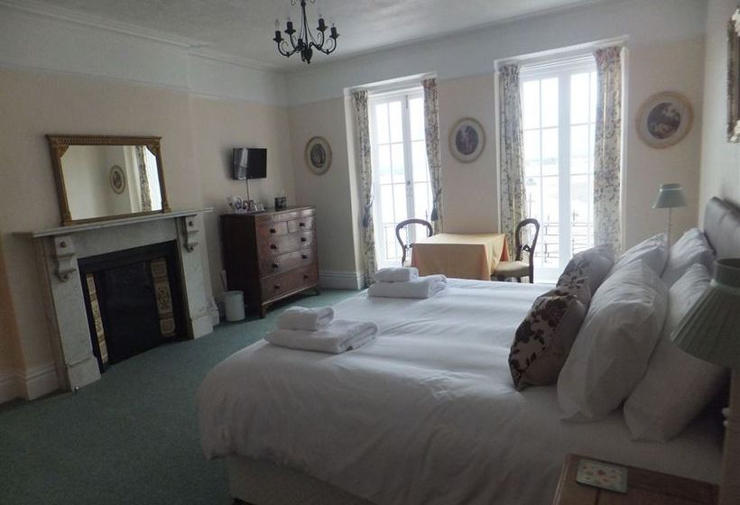 Hotel The Old Ship Aground