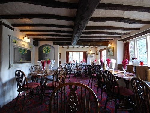 Hotel The Hatchet Inn 1