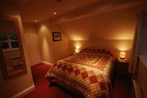 Hotel The Hatchet Inn 4