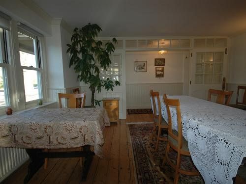 Bed and Breakfast Hillborough House