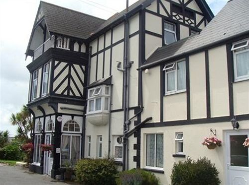 Pension (Hôtel basse catégorie) Tudor Court