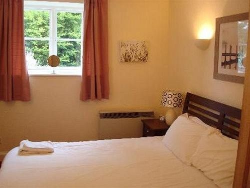 Mjb Langham Hall Apartments