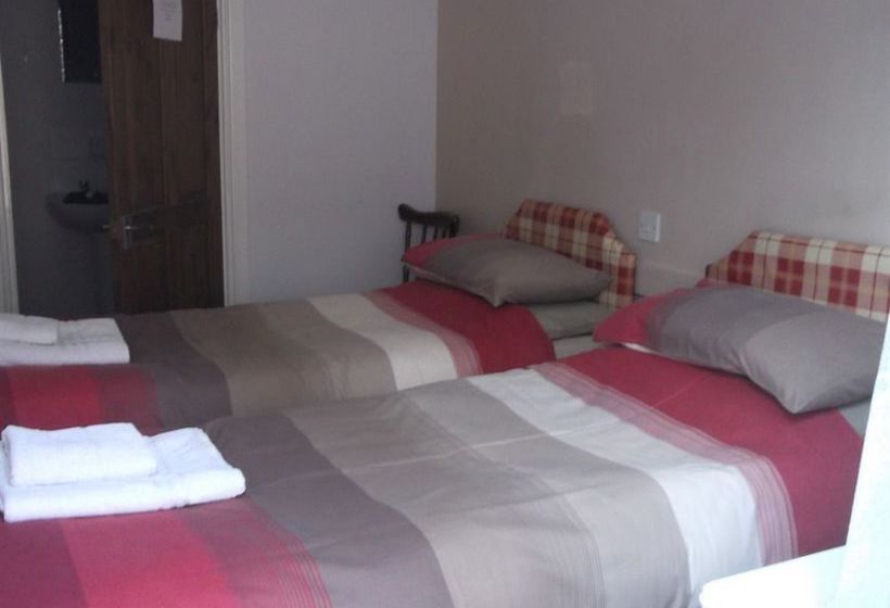 Pension The Compasses