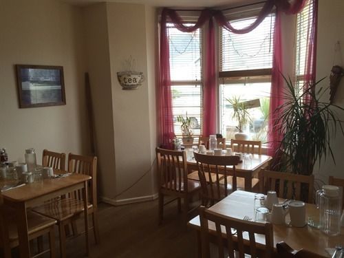 Bed and Breakfast Smarties Surf Lodge 4