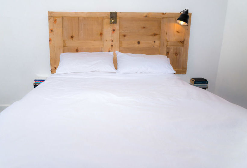 Bed and Breakfast The Thief