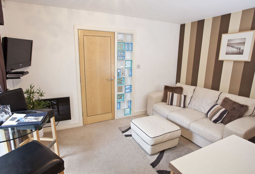 Reubens Court And City Apartments