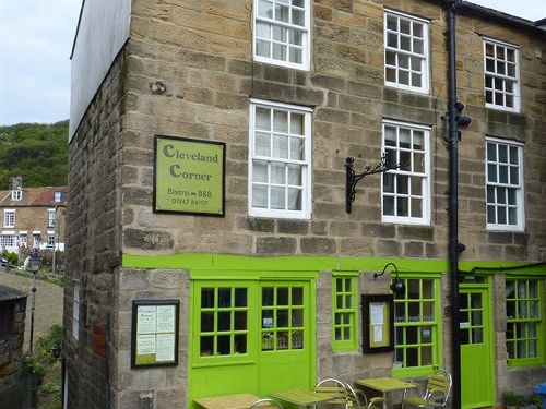 Hotel Cleveland Corner 1