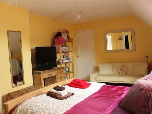 Alkham Valley View Bed & Breakfast 13