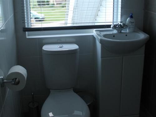 Alkham Valley View Bed & Breakfast 14