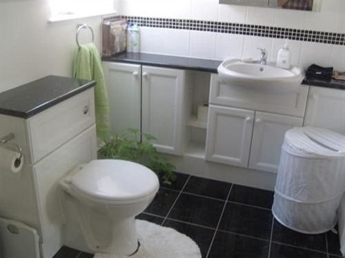 Alkham Valley View Bed & Breakfast 18