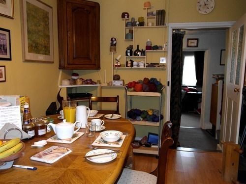 The Bench Mark B&b 15