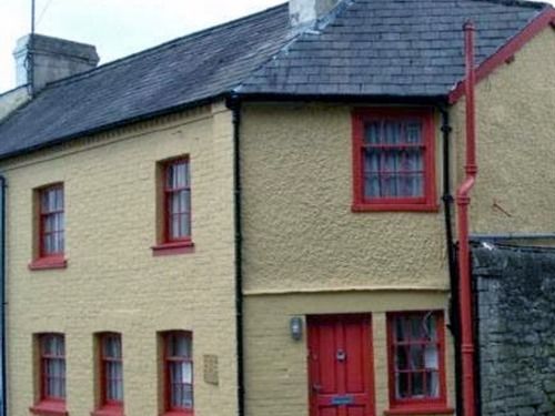 The Bench Mark B&b 7