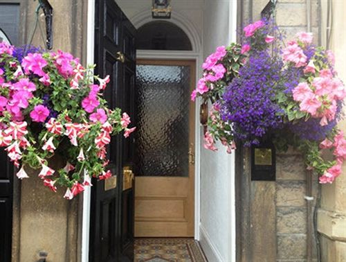 Glendevon Central Bed And Breakfast