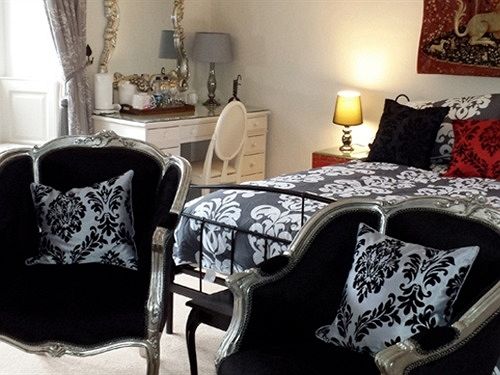 Bed and Breakfast Longbridge House 2