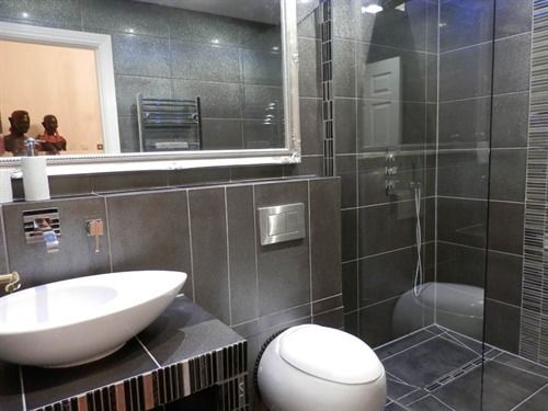 Boutique Serviced Apartments 6