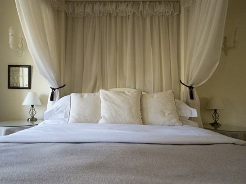 Hotel Cardynham House 13