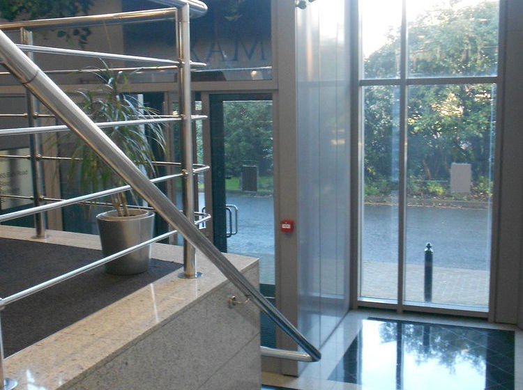 Max Serviced Apartments Parallel House 14