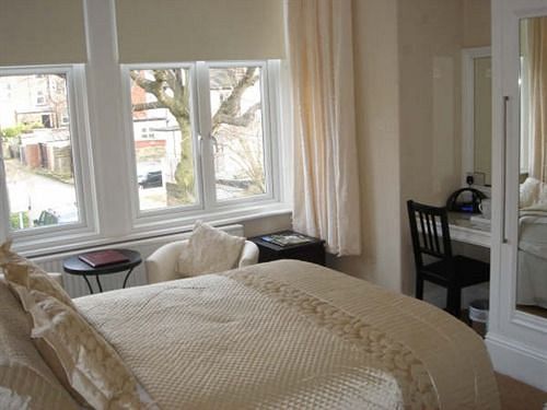 Pensão Acorn Lodge 11