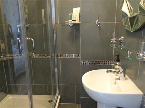 Pensão Acorn Lodge 13