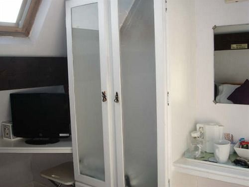 Pensão Acorn Lodge 6