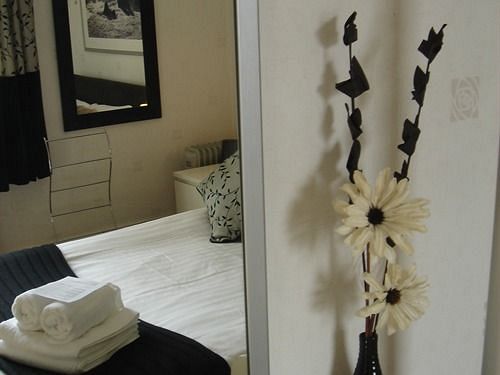 Pensão Acorn Lodge 8