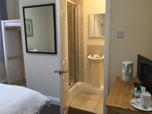 Pension Sheppard Street Accommodation