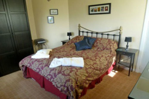 Grassmead Grasscroft 18