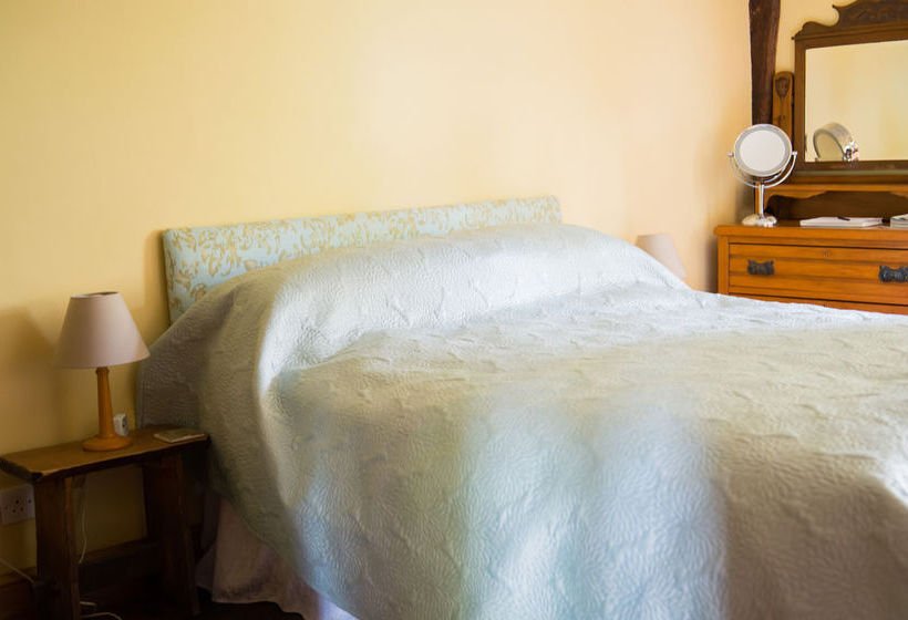 Bed and Breakfast Huntlands Farm