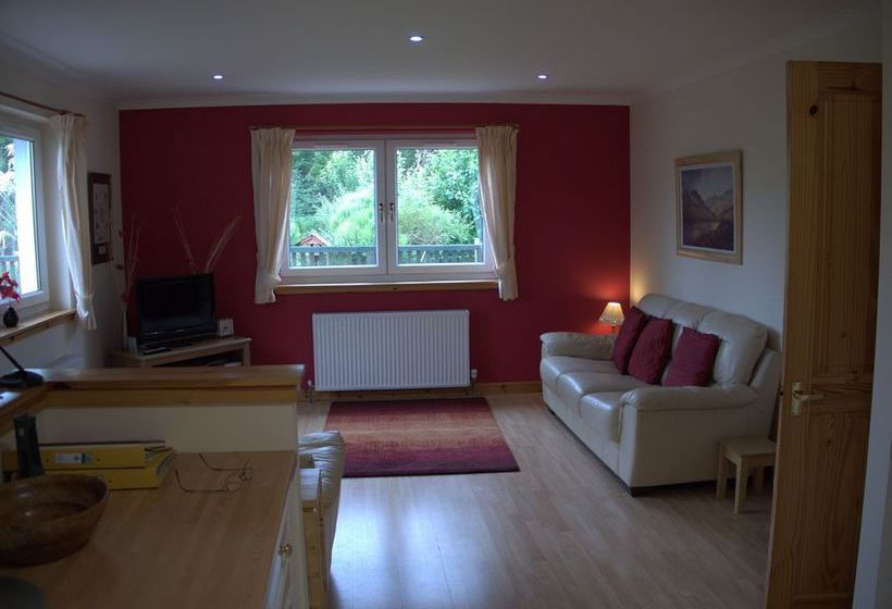 Bed and Breakfast Ornum House 7