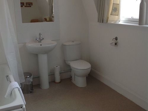 Hotel The Avenue Restaurant At The Victoria Inn