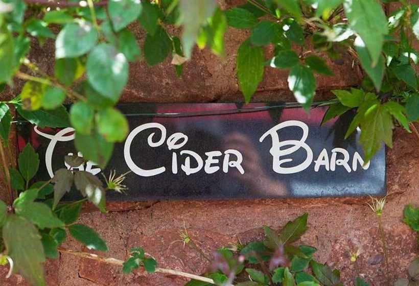 Bed and Breakfast Runnington Cider Barn 1