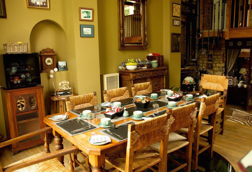 Silverstone Bed And Breakfast 10