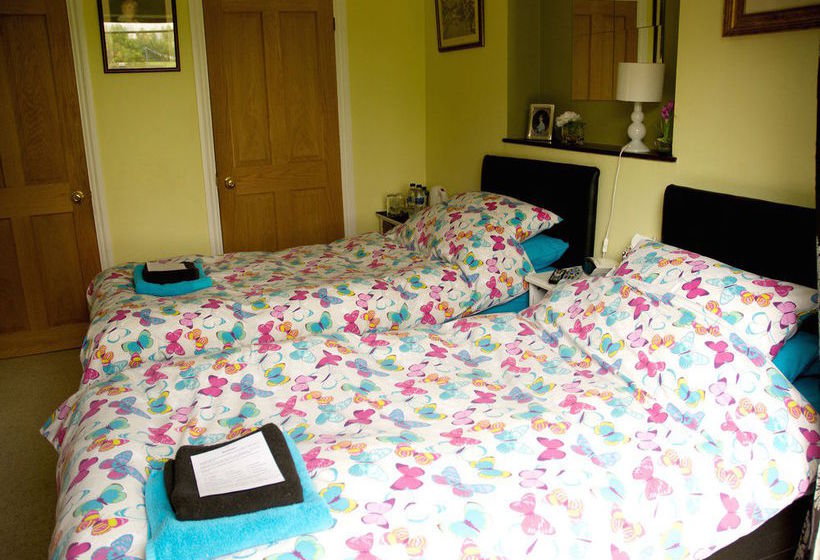 Silverstone Bed And Breakfast 4