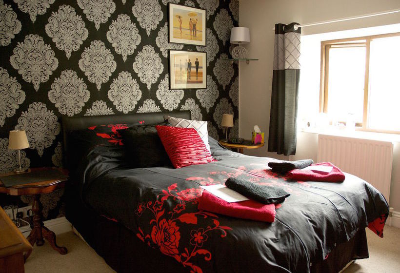 Silverstone Bed And Breakfast 5