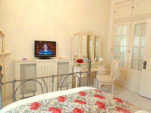 Hesketh Crescent Apartment 5