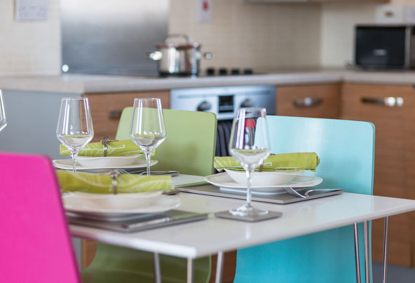 Cambridge Orchard Apartments 7