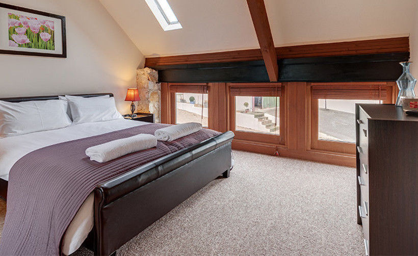 Cranberries Luxury Hideaway 10