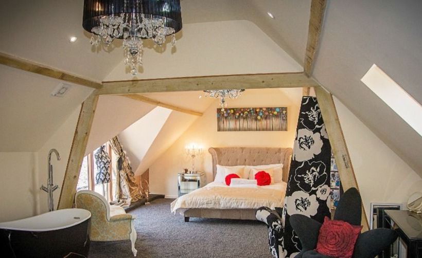 Cranberries Luxury Hideaway 3