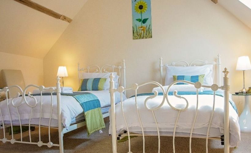 Cranberries Luxury Hideaway 4