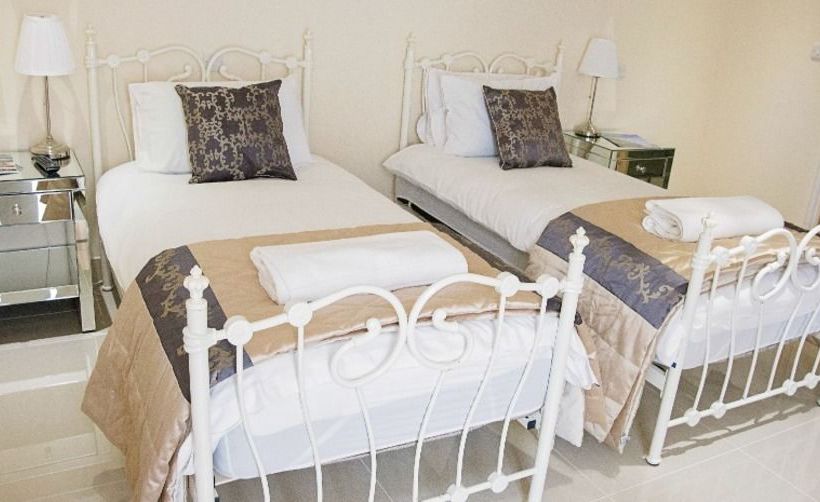 Cranberries Luxury Hideaway 5