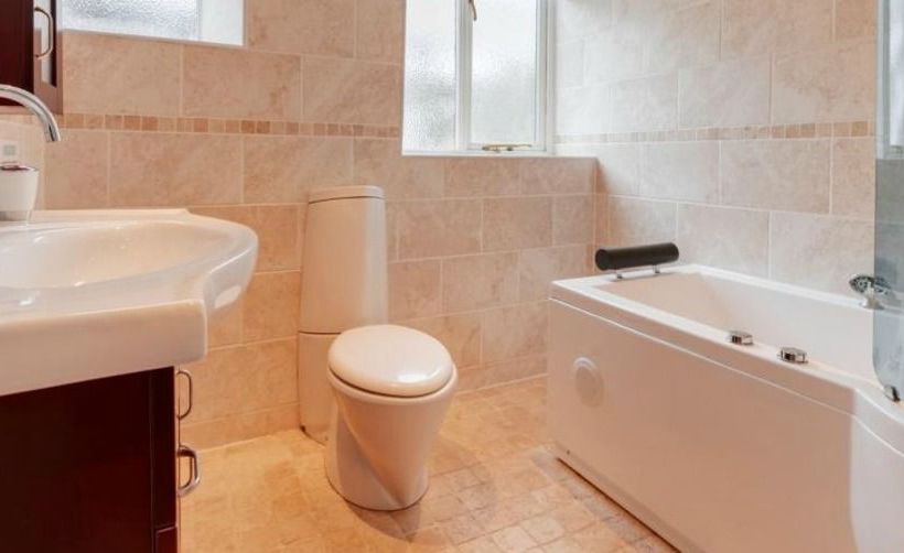 Cranberries Luxury Hideaway 9