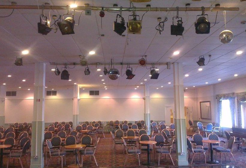 Hotel Pontins Sand Bay Holiday Park - Adults Only