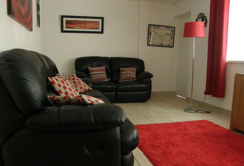 Self Catering Belfast Apartment 8
