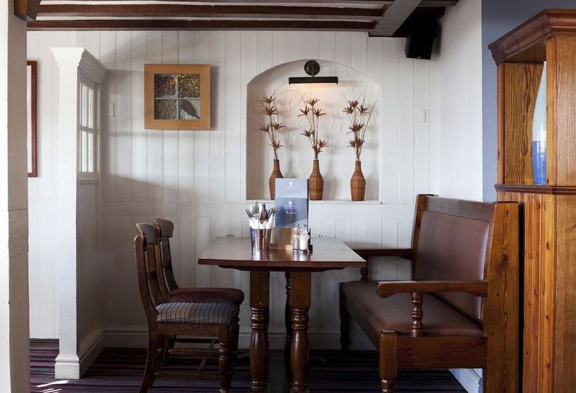 Hotel County Arms 13