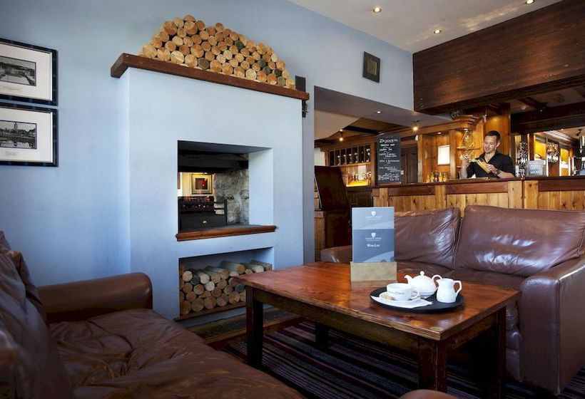 Hotel County Arms 17