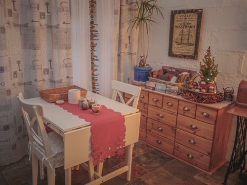 Bed & Breakfast Stone S Throw Cottage 1